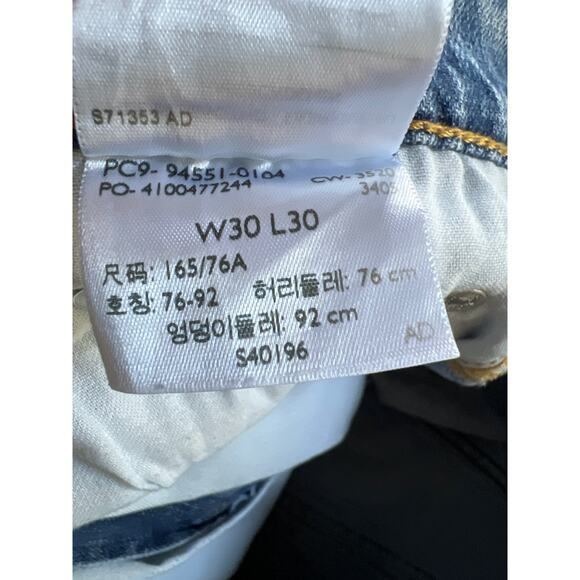 Signature Levi Strauss size 30x30 (actual 30x27.5) light-medium wash jeans CUTE! - Picture 8 of 8